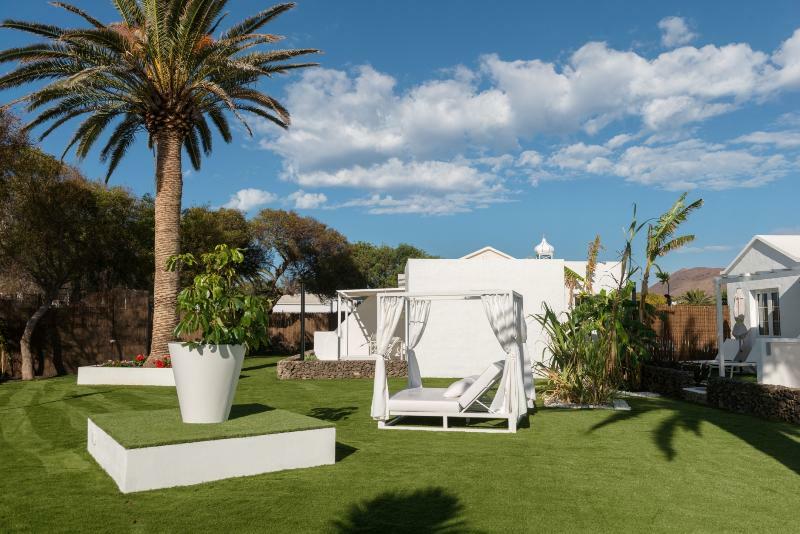 Villas Lanzasuites (Adults Only) Playa Blanca  Exterior photo